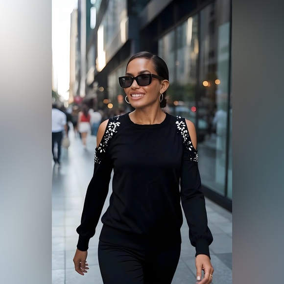 New York & Company Black Cold Shoulder Top - Picture 9 of 10